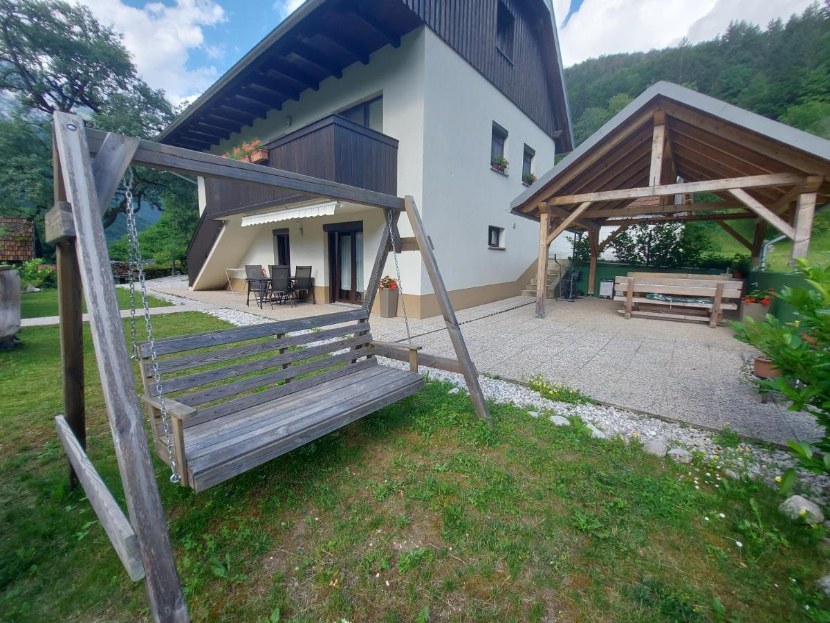 Apartmaji Katrc Appartement Soča Buitenkant foto