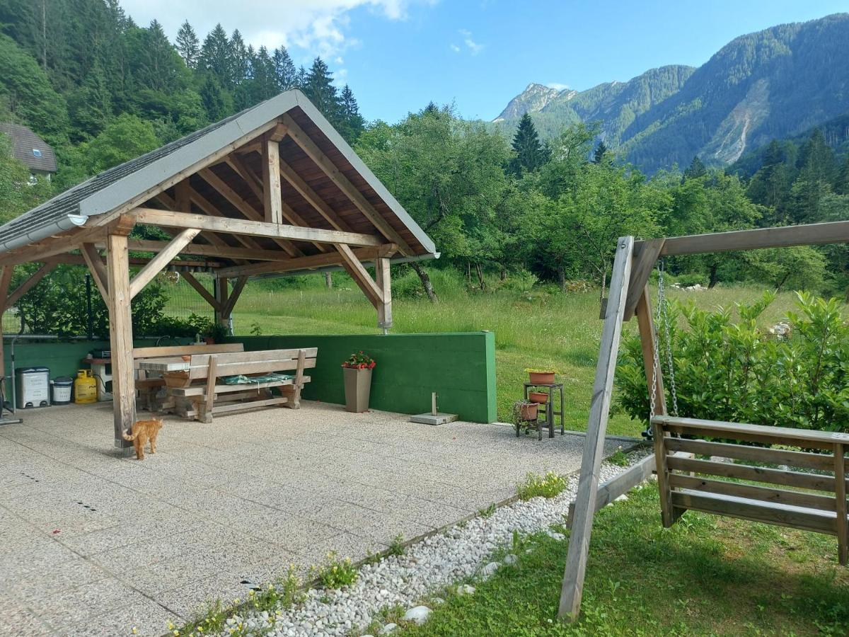 Apartmaji Katrc Appartement Soča Buitenkant foto